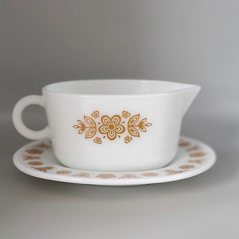 Pyrex Butterfly Gold Gravy Boat And Tray